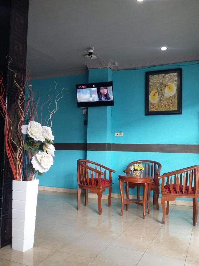 Reddoorz Near Yuki Simpang Raya Mall Medan 2 Exterior photo