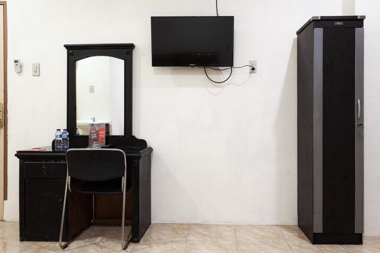 Reddoorz Near Yuki Simpang Raya Mall Medan 2 Exterior photo